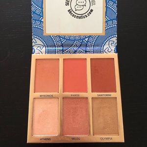 BH “Glowing in Greece” highlighter/ blush palette